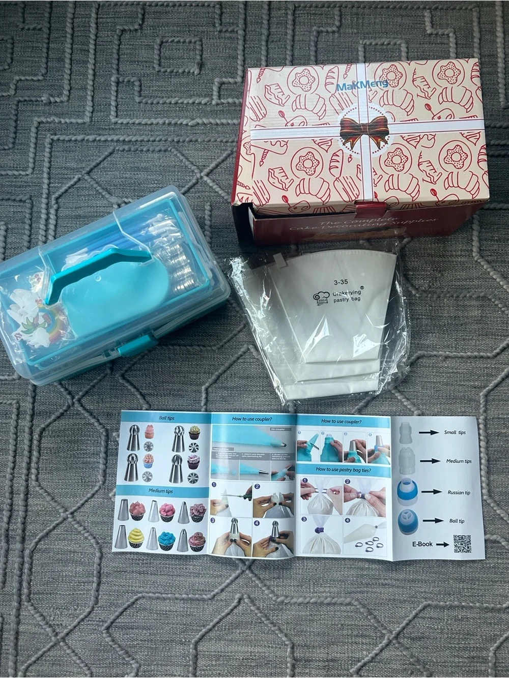 NWT Cake Decorating and Icing 3-Tier Toolbox: Includes Piping Tips & Pastry Bags